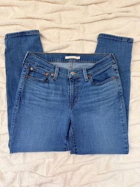 Levi’s Boyfriend straight leg jeans medium wash Sz 27